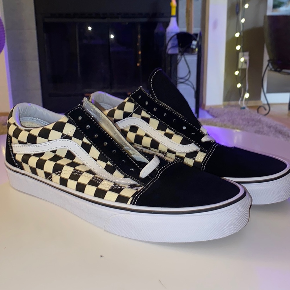 Old School Checkerboard Black White’s